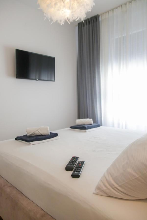 Supernova Deluxe Residence Novi Sad Ngoại thất bức ảnh
