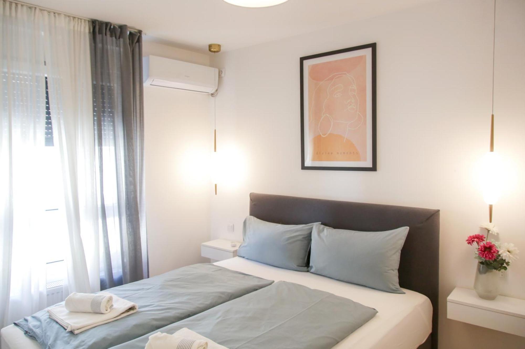 Supernova Deluxe Residence Novi Sad Phòng bức ảnh