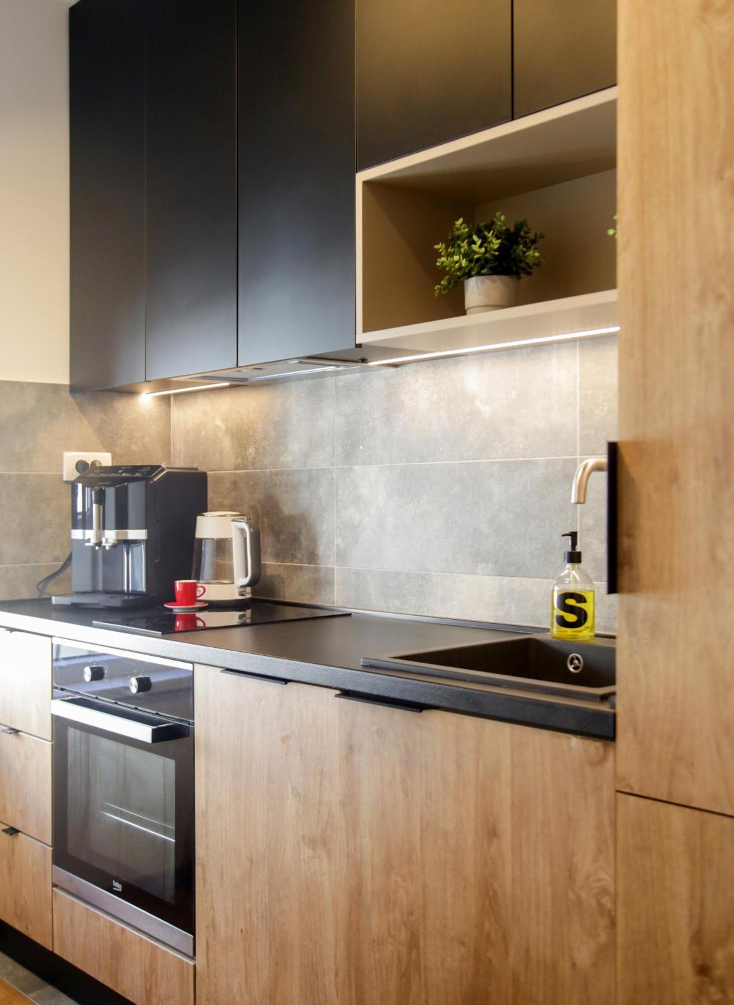 Supernova Deluxe Residence Novi Sad Phòng bức ảnh